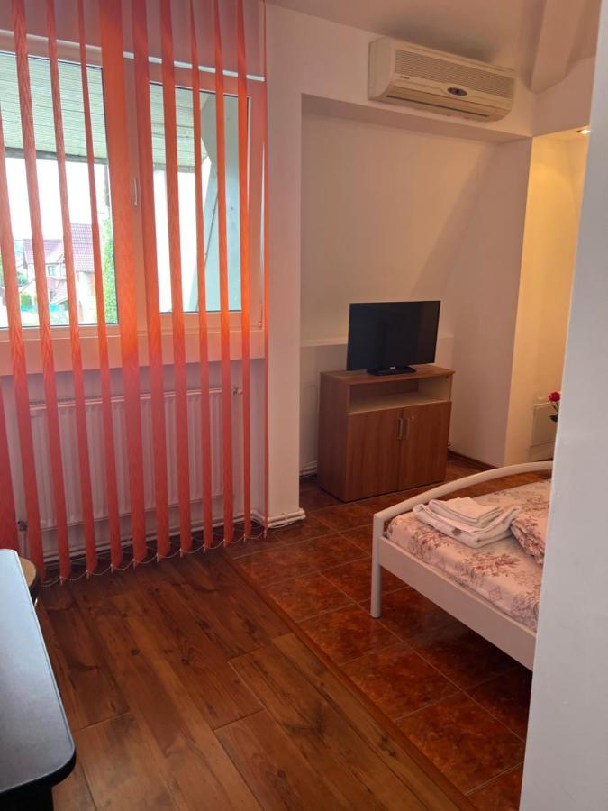 Casa Alex Hotel ปีเตช ภายนอก รูปภาพ
